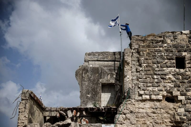 Família palestina é expulsa de casa pela segunda vez por colonos de Israel